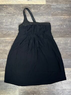 Democracy black silk one shoulder cocktail shift dress size 8 B100